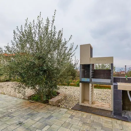 Villa Lio With Private Pool Linardići