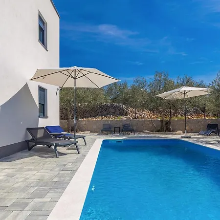 Lio With Private Pool *