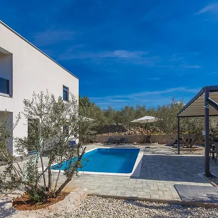 Lio With Private Pool Villa