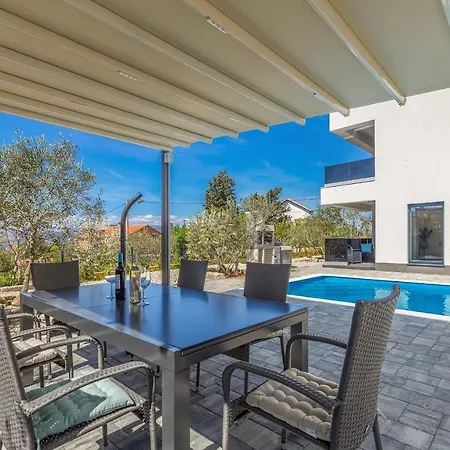 Lio With Private Pool *